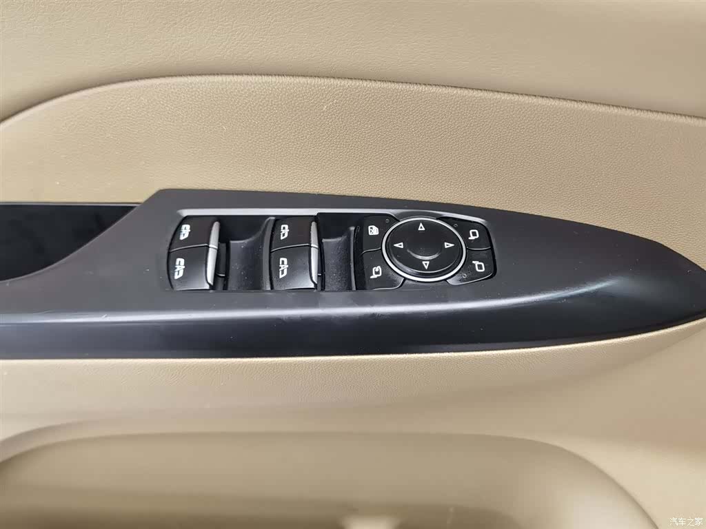 Buick GL8, 2020 9