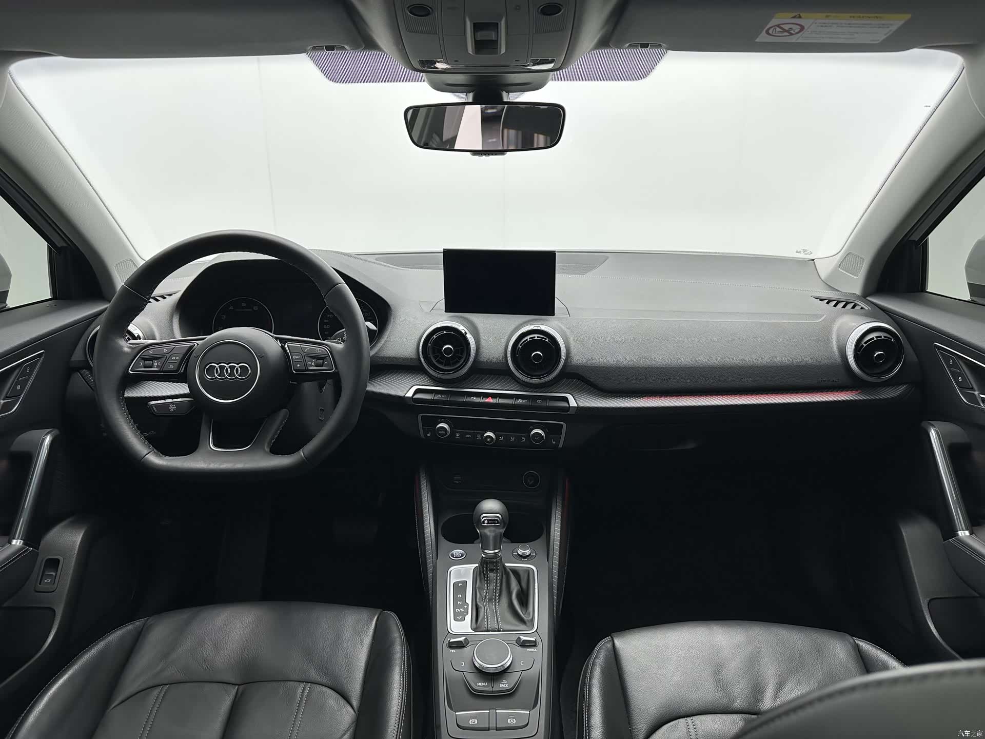Audi Q2L, 2022 7