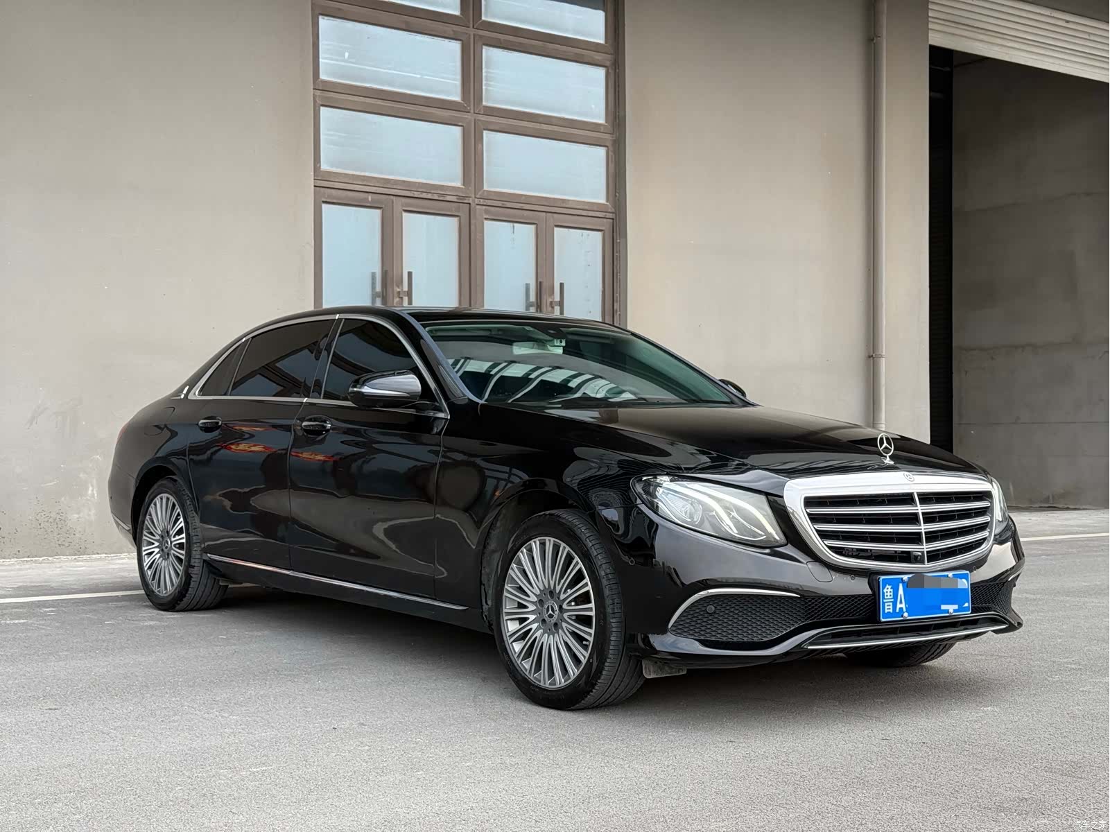 Mercedes-Benz E-Class, 2020 3