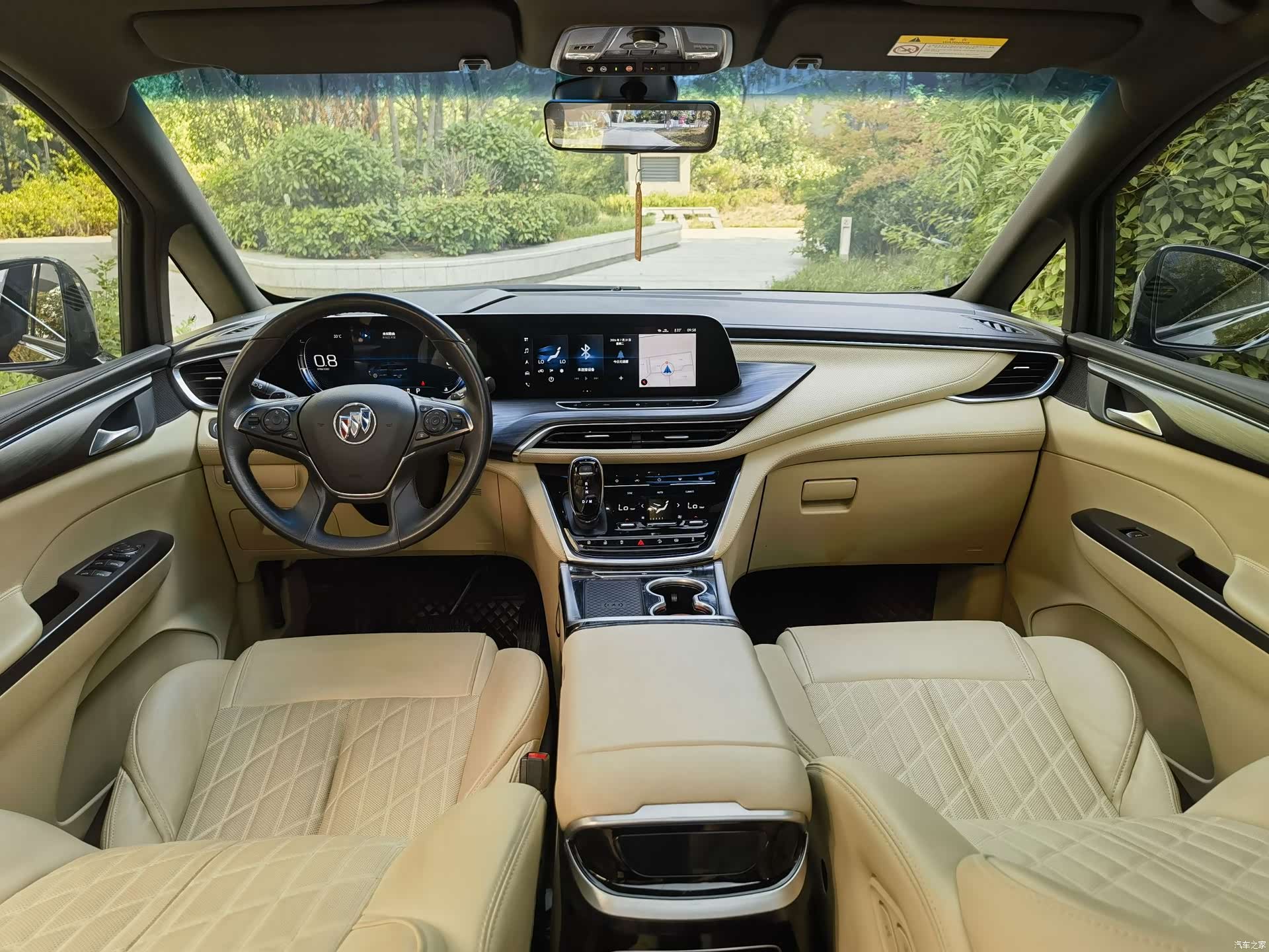 Buick GL8, 2022 9