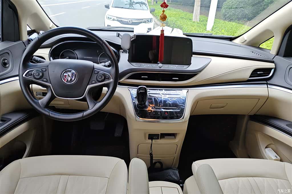 Buick GL8, 2024 12