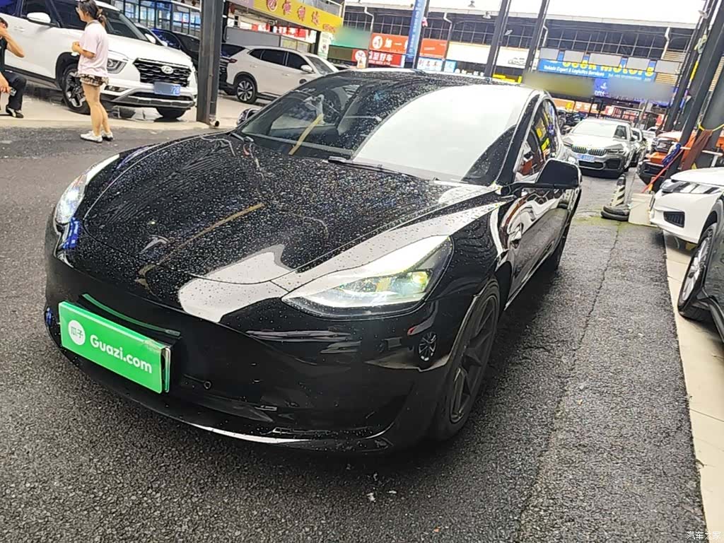 Tesla Model 3, 2022 1