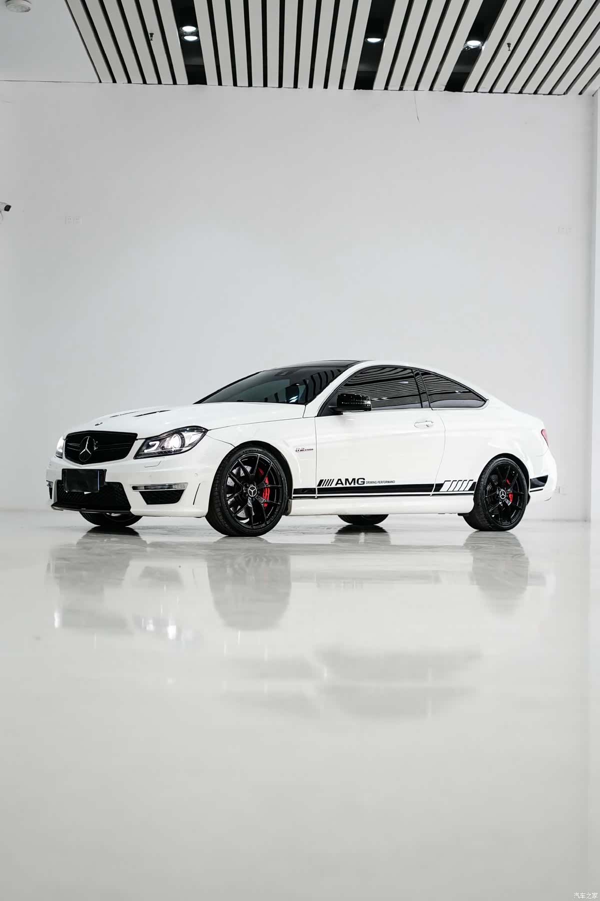 Mercedes-Benz C-Class, 2015 1
