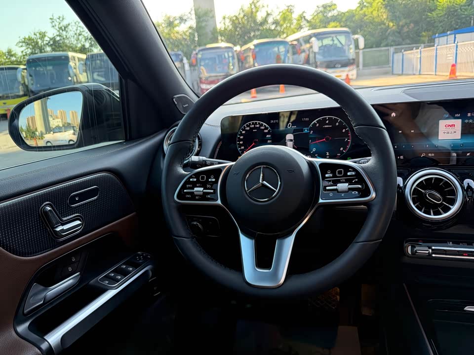 Mercedes-Benz GLB