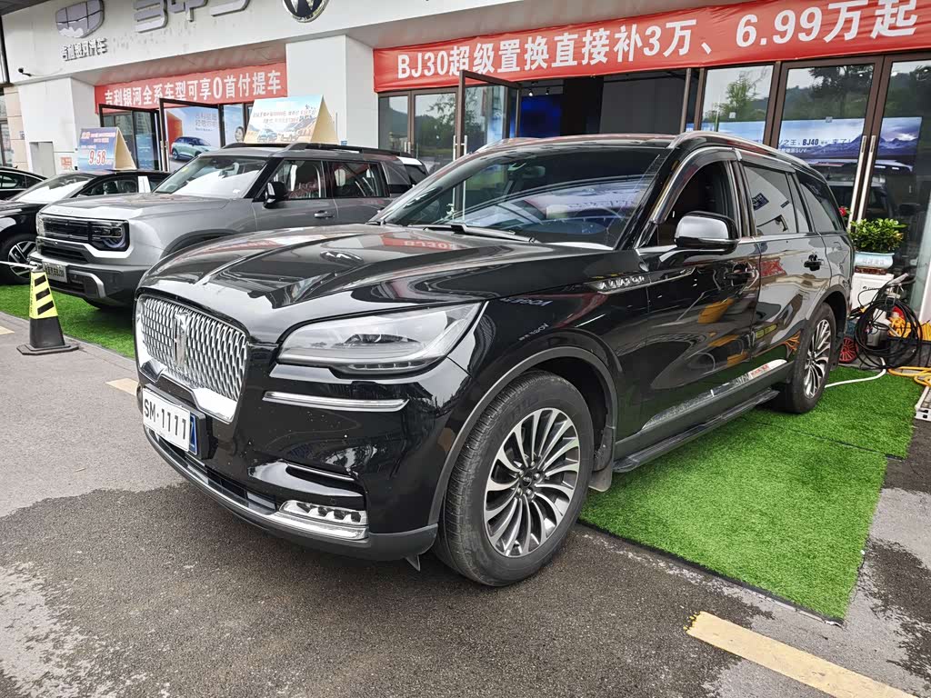 Lincoln Aviator