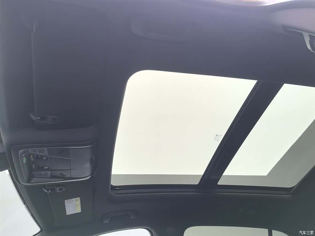 Cadillac XT4, 2019 14