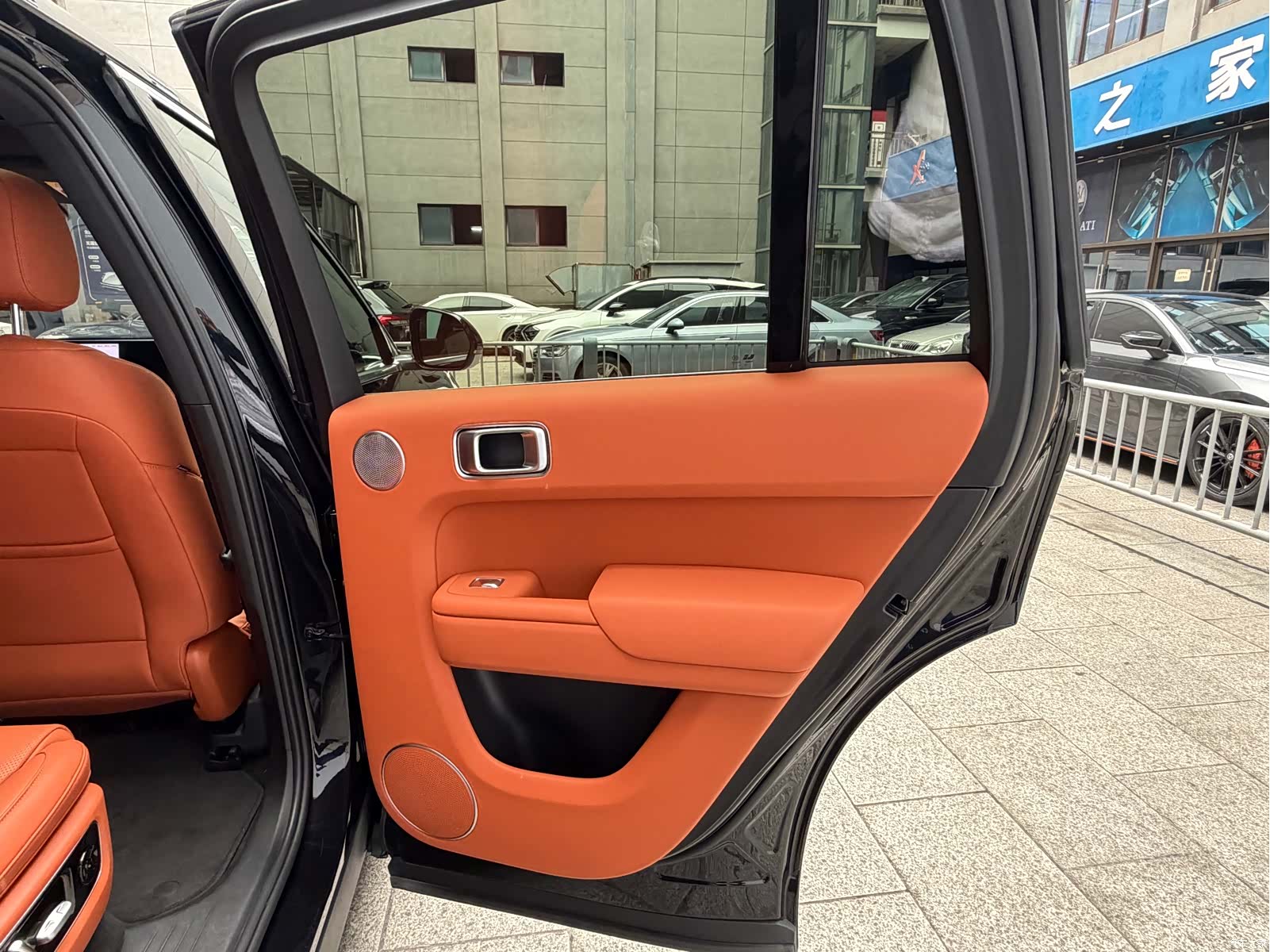 Li Auto L8, 2022 11