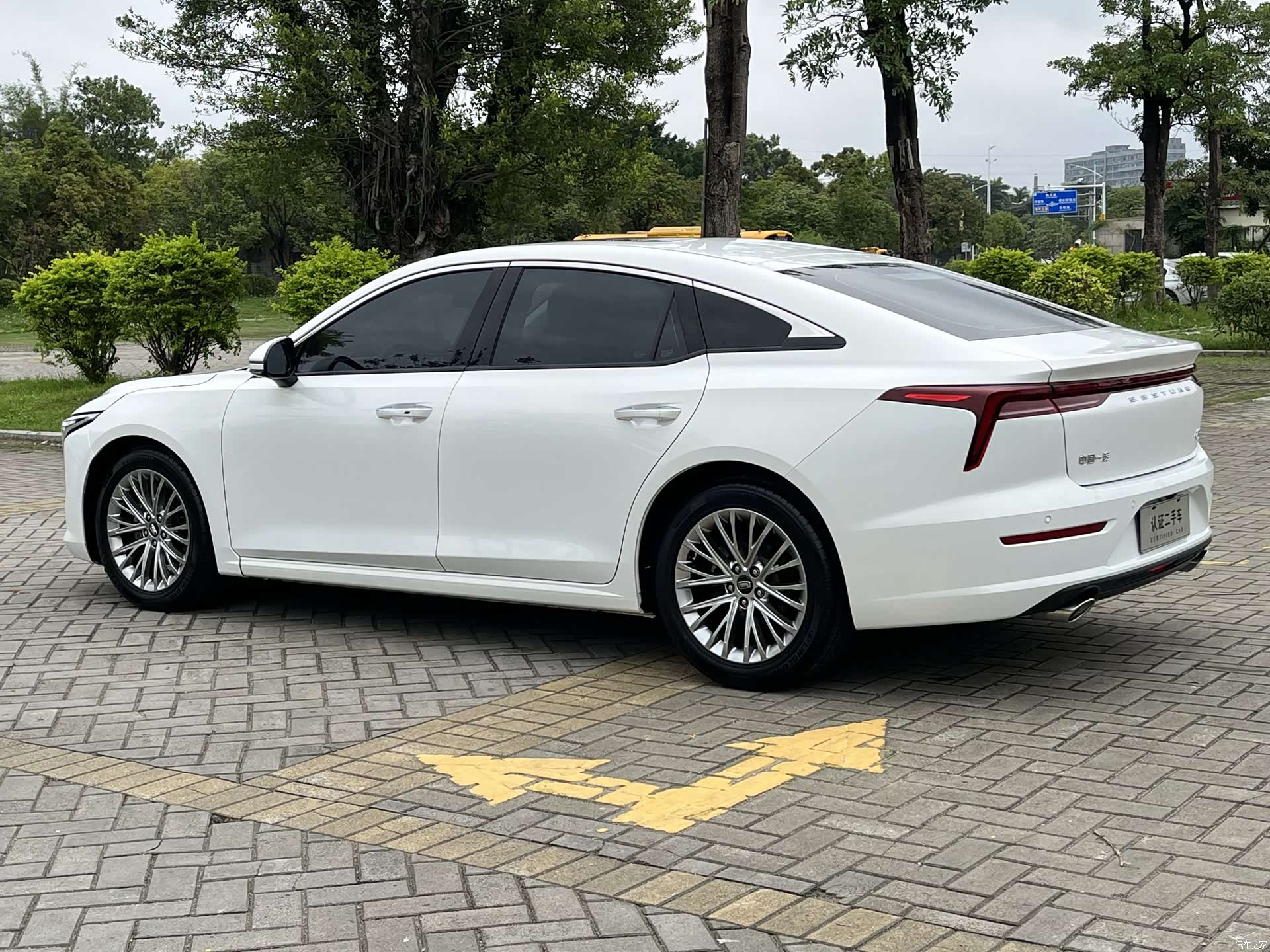 Bestune B70, 2021 4