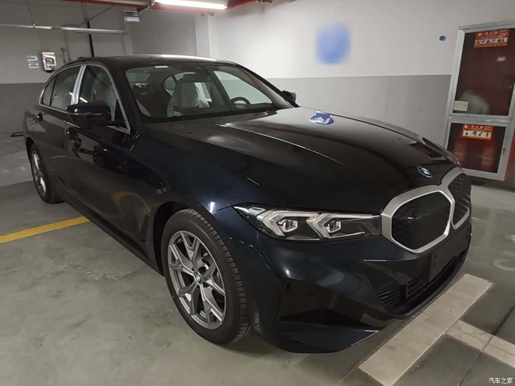 BMW i3, 2026 4