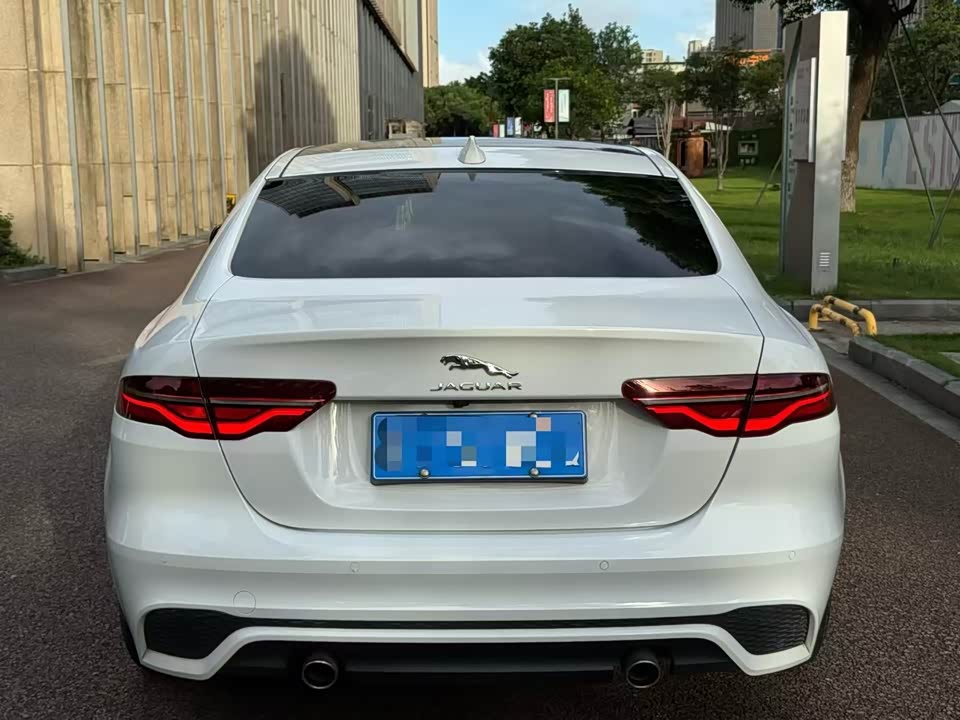 Jaguar XEL Jaguar XEL