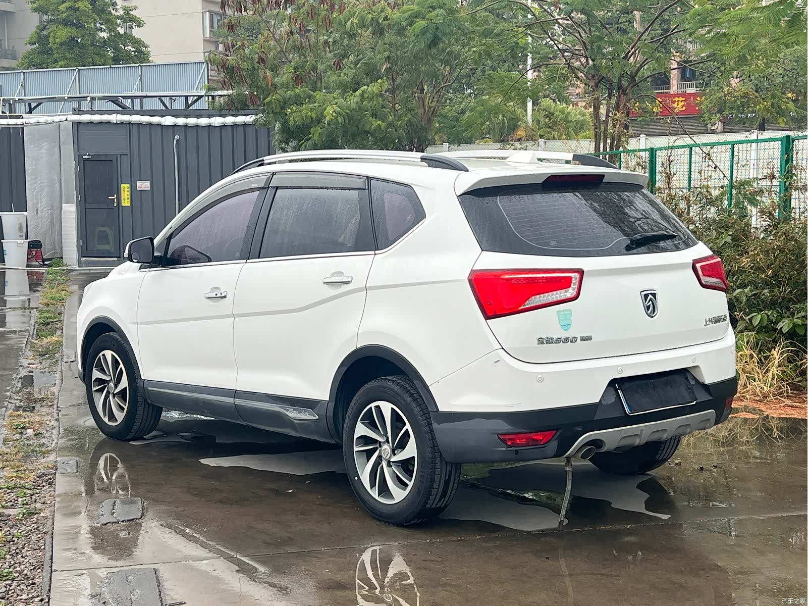 Wuling 560, 2016 8