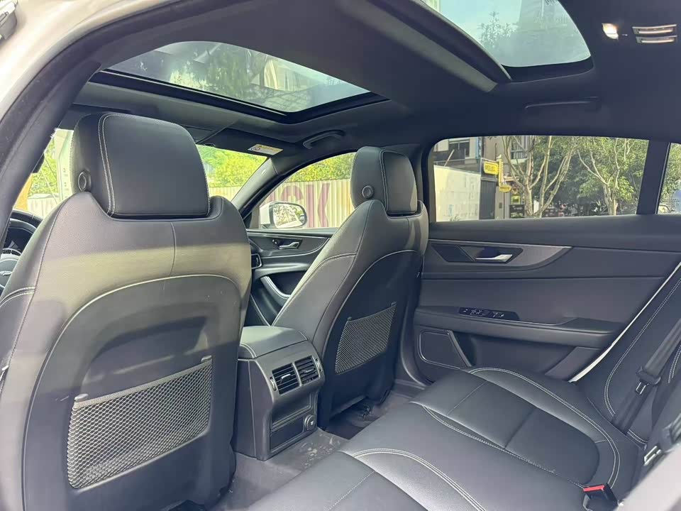 Jaguar XEL Jaguar XEL