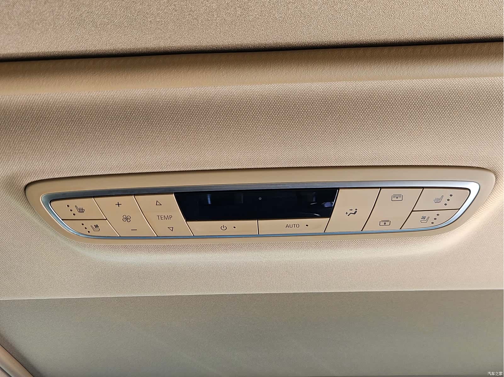 Buick GL8, 2019 15