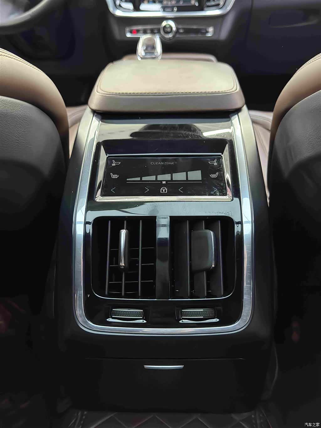 Volvo S90, 2023 10