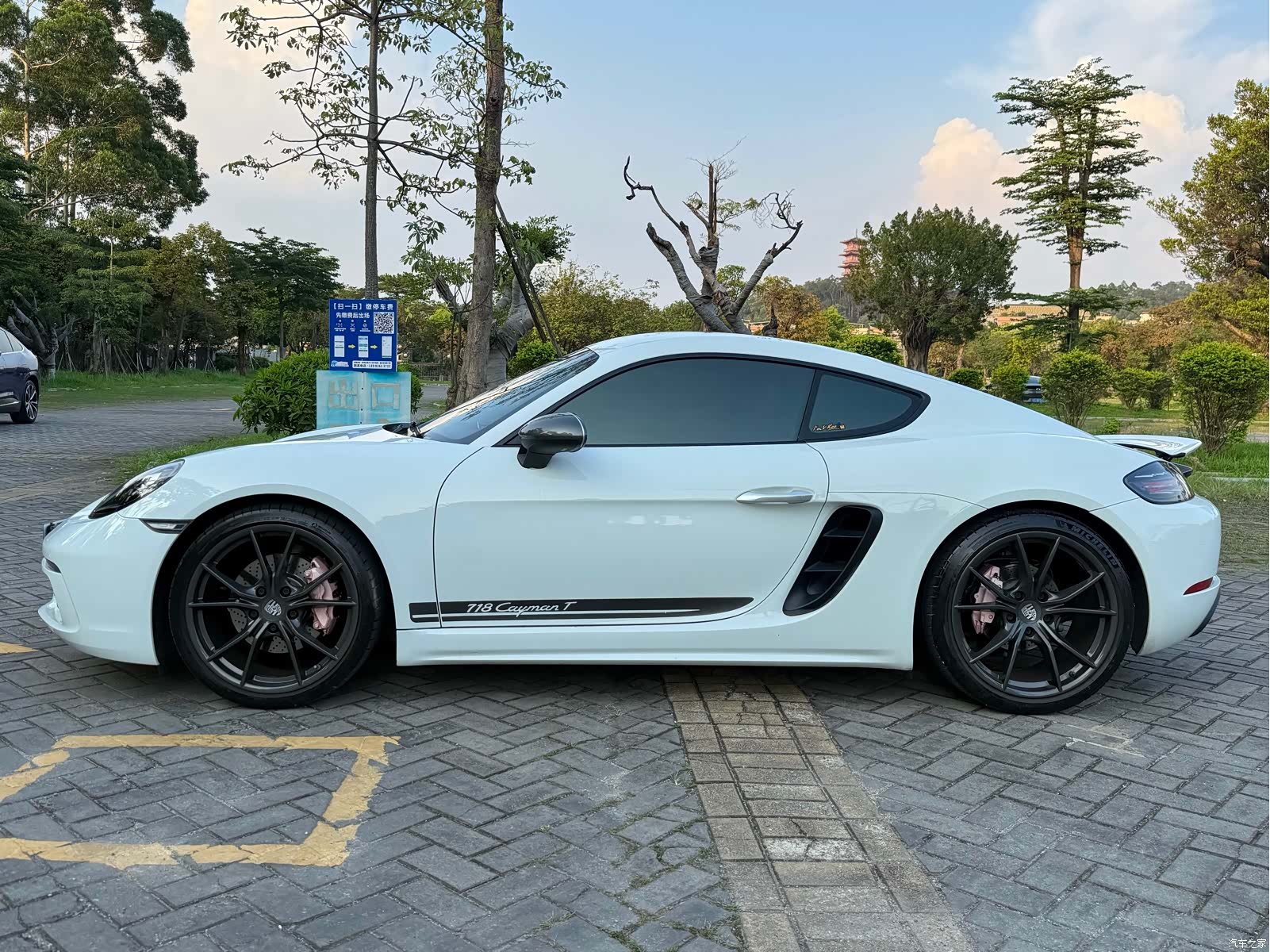 Porsche Cayman, 2020 12