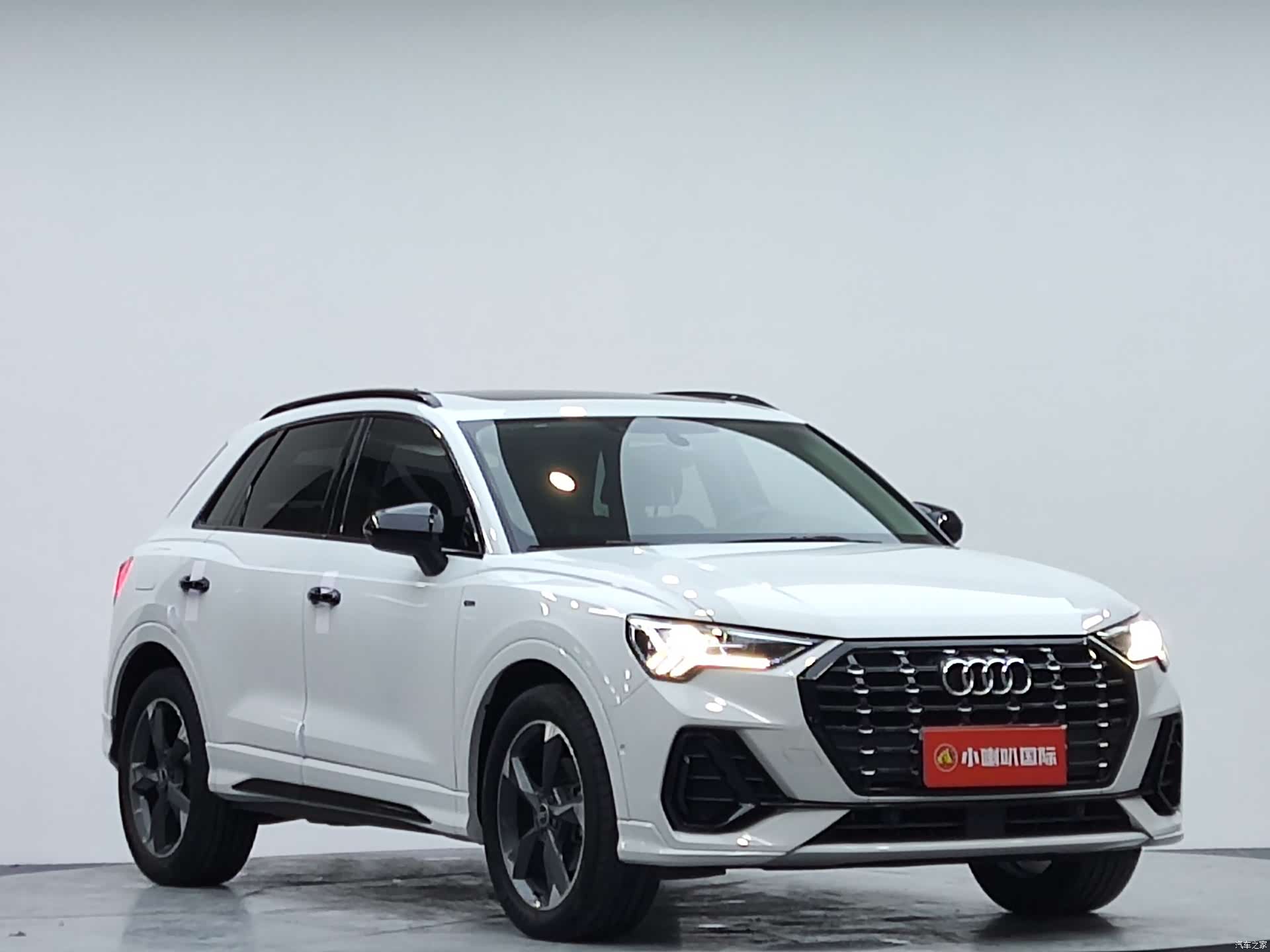 Audi Q3, 2022 4