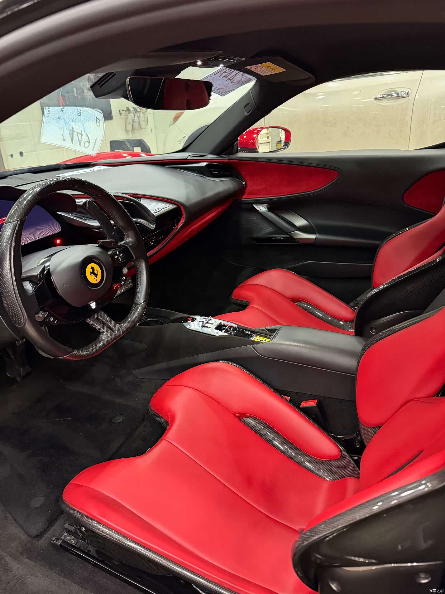 Ferrari SF90, 2022 7