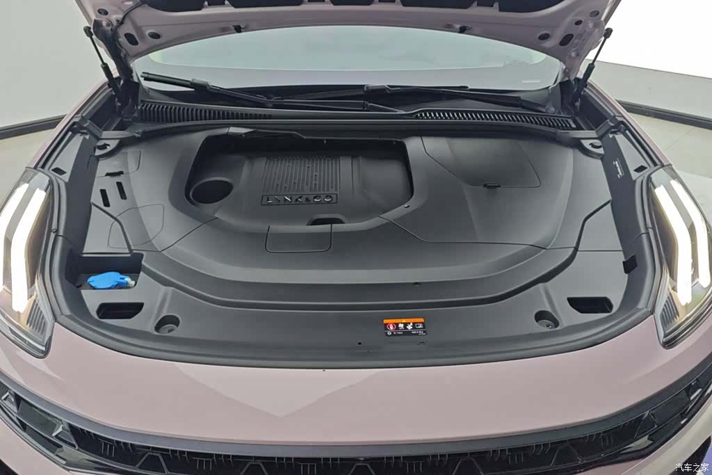 Lynk & Co 02, 2023 10