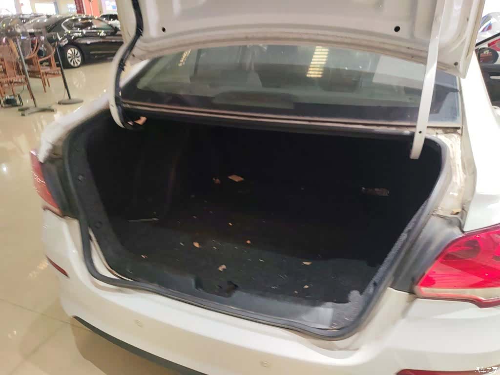 Chevrolet 320, 2019 15