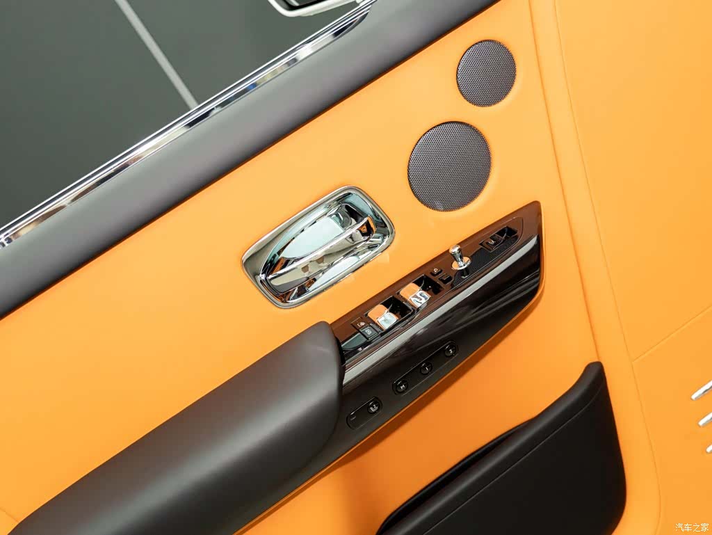 Rolls-Royce Phantom, 2022 8