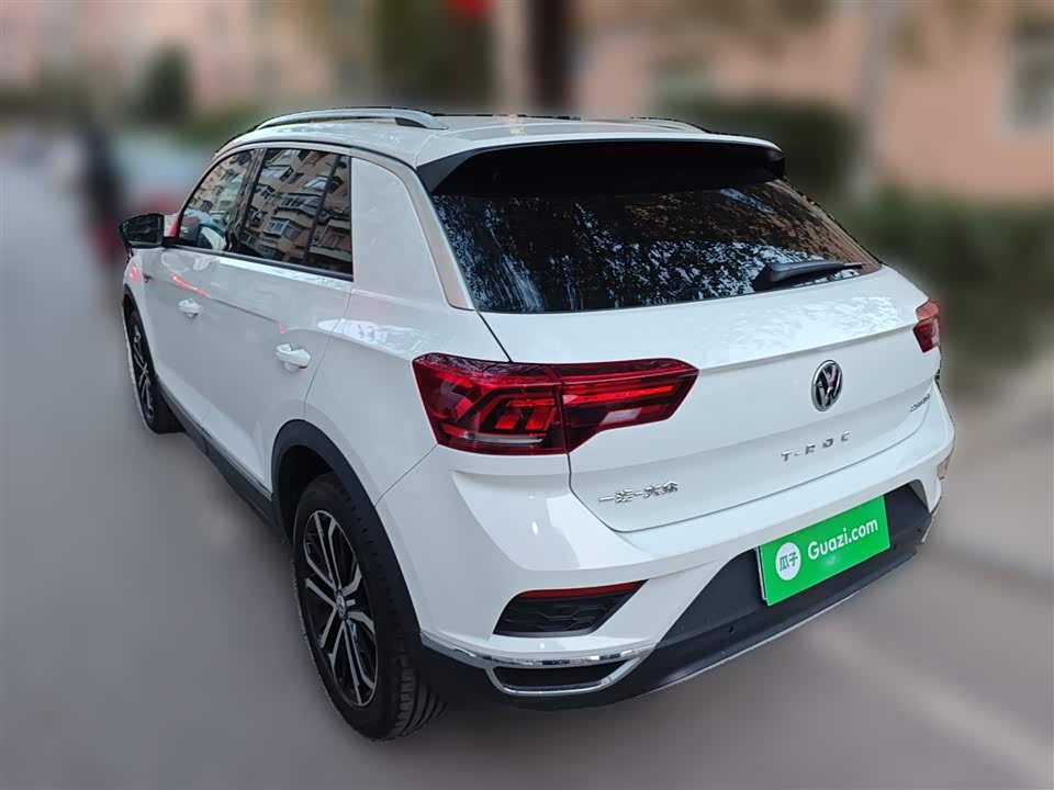 Volkswagen T-ROC exploring Songs