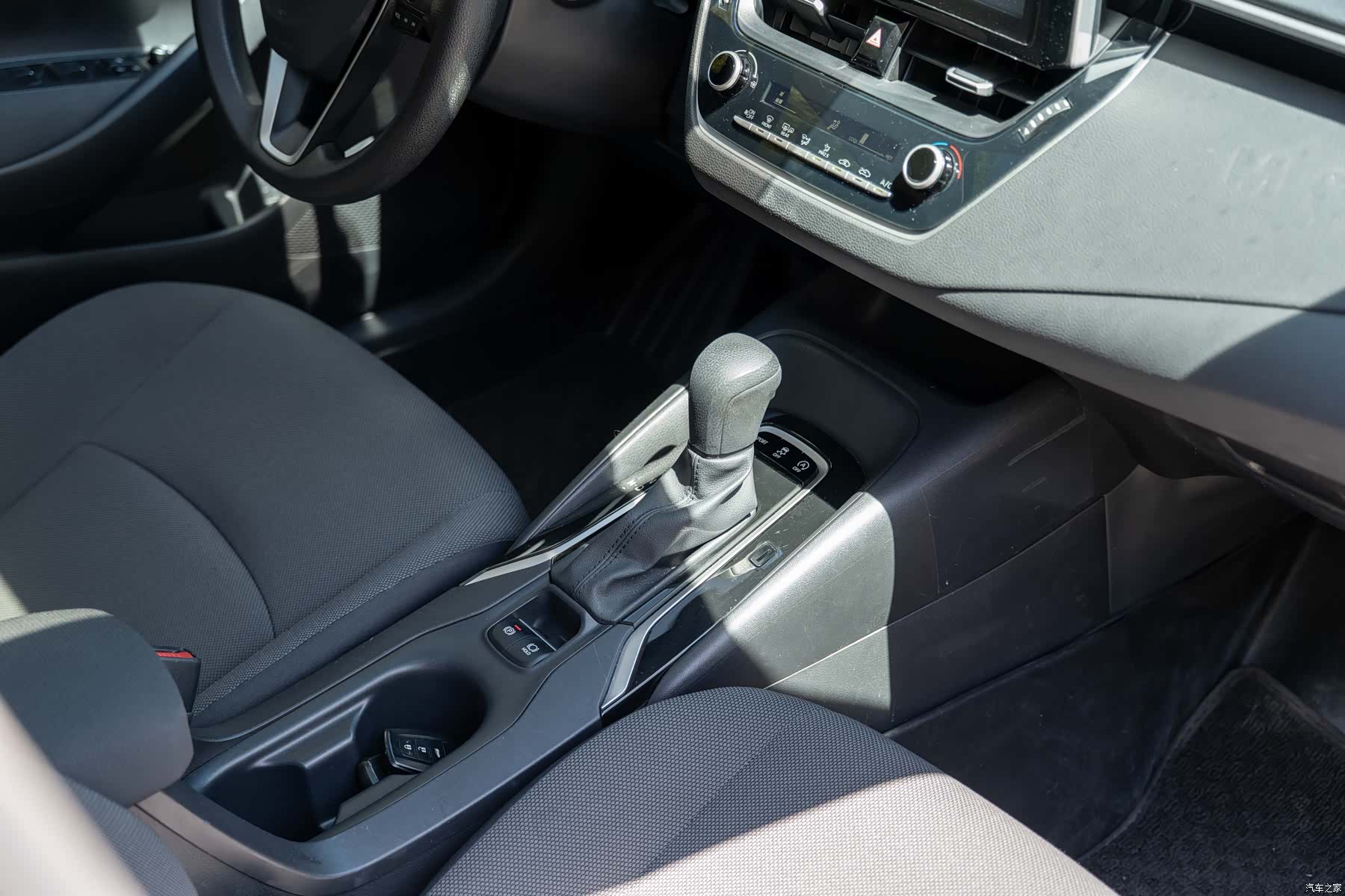 Toyota Corolla, 2020 11