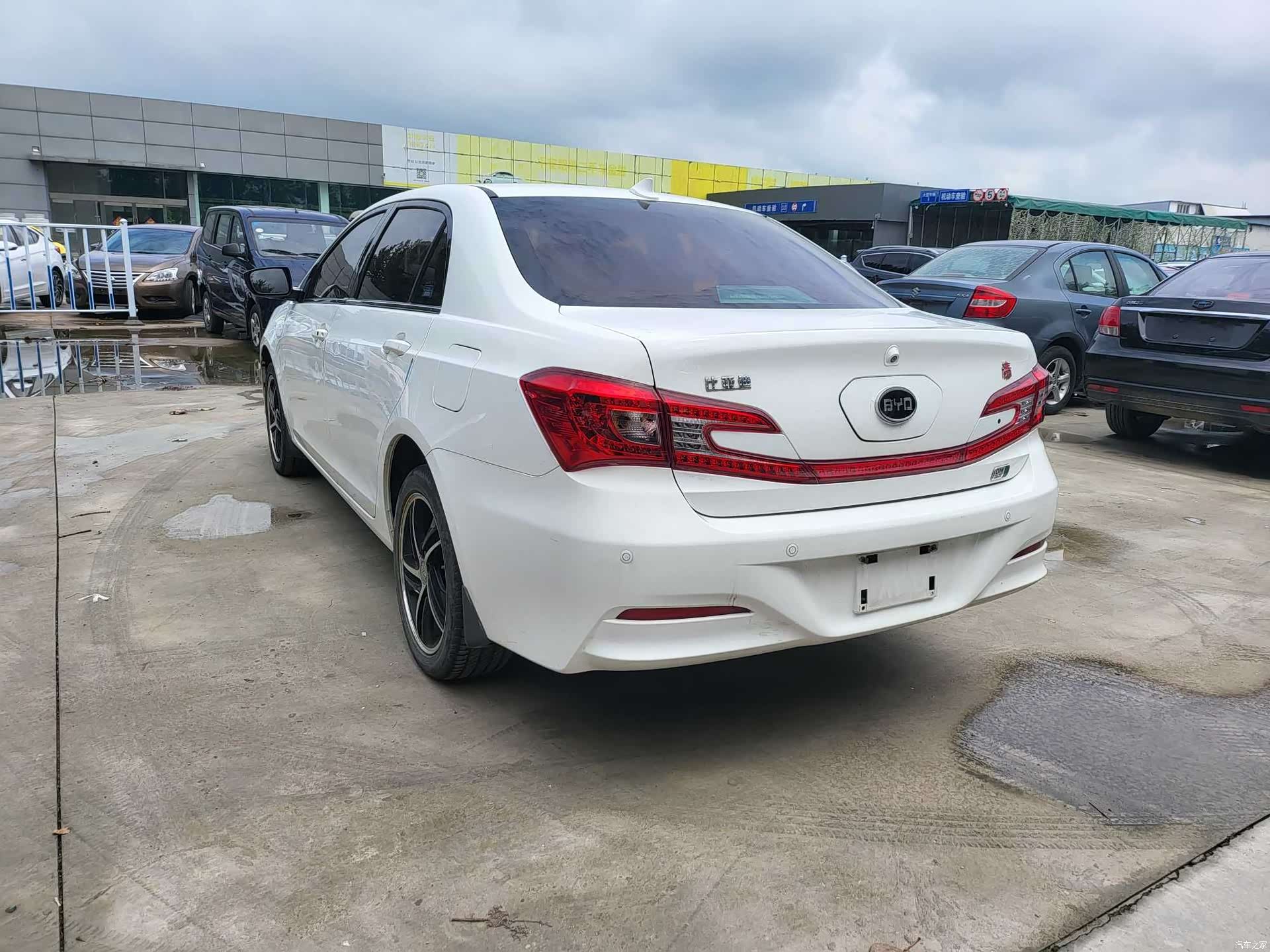 BYD Qin, 2015 9
