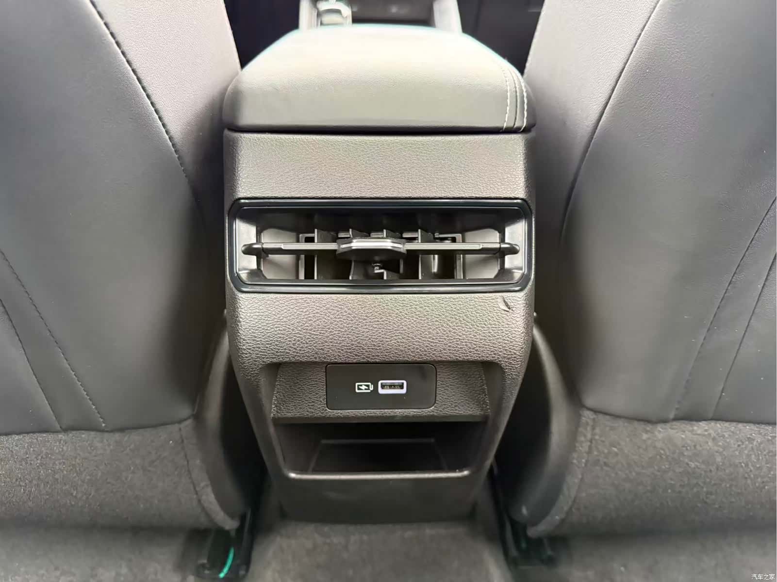 Geely Binray, 2025 23