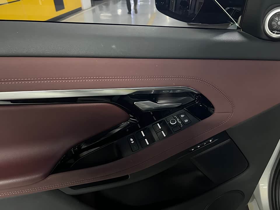 Land Rover Range Rover Aurora