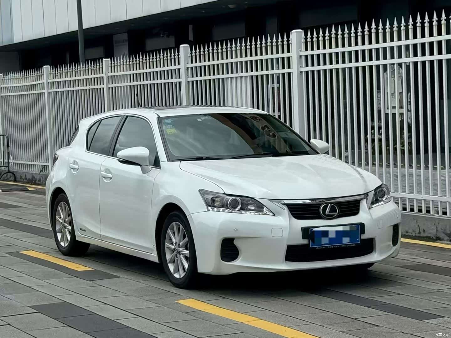 Lexus CT, 2013 3