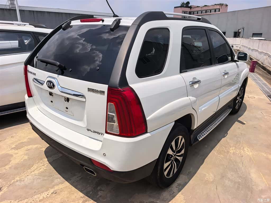 Kia GLS, 2014 4