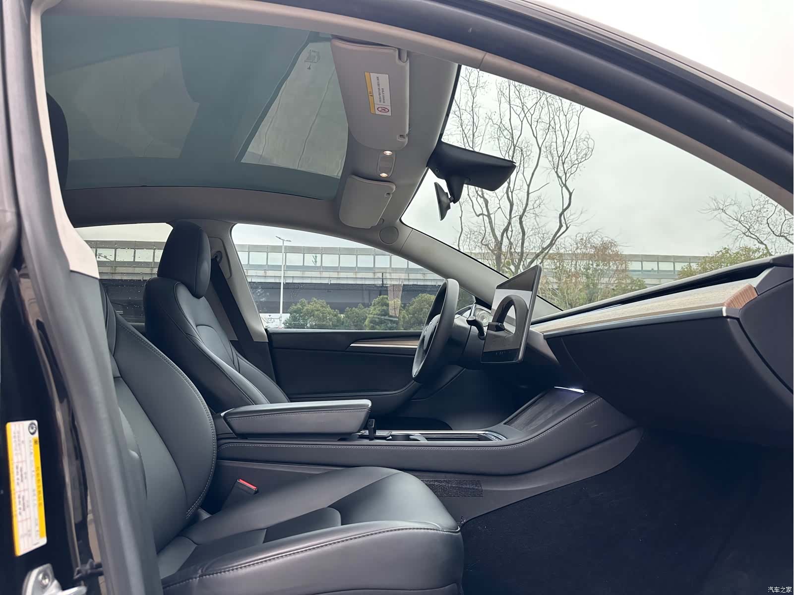 Tesla Model Y, 2023 11