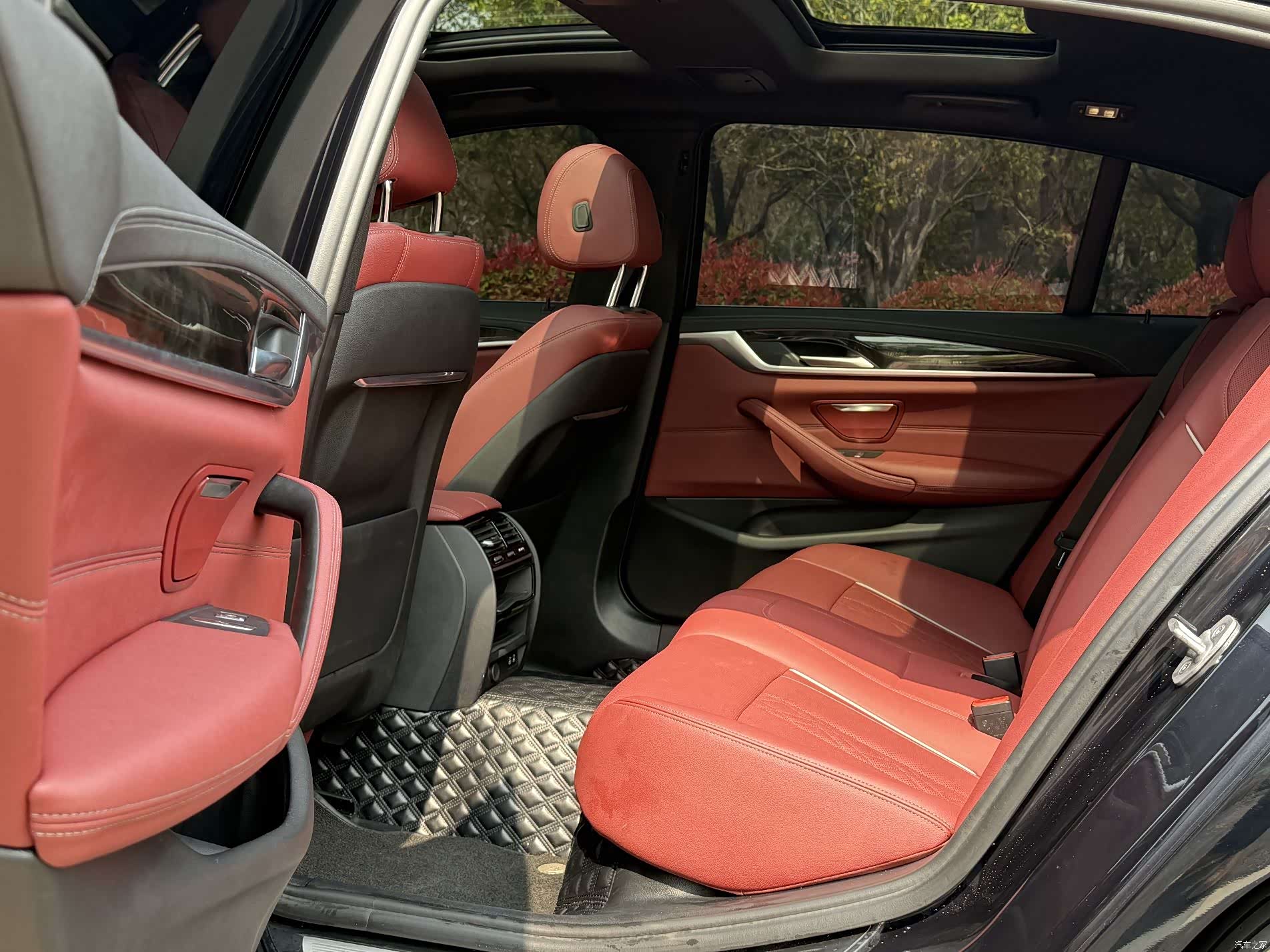BMW 5 Series, 2022 8