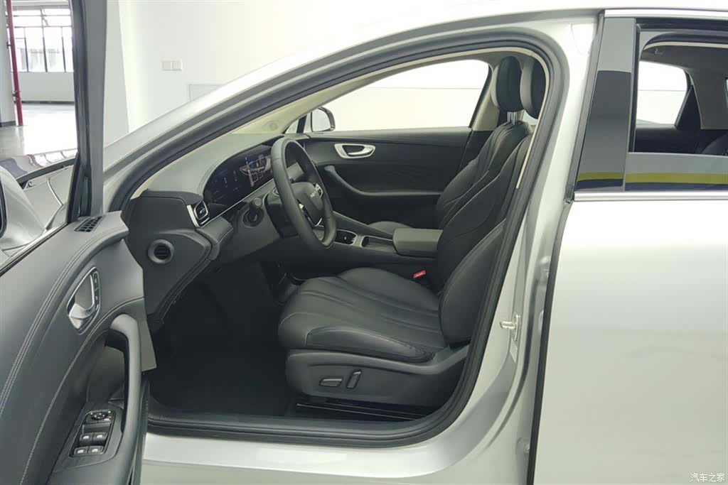 Roewe D7, 2025 9