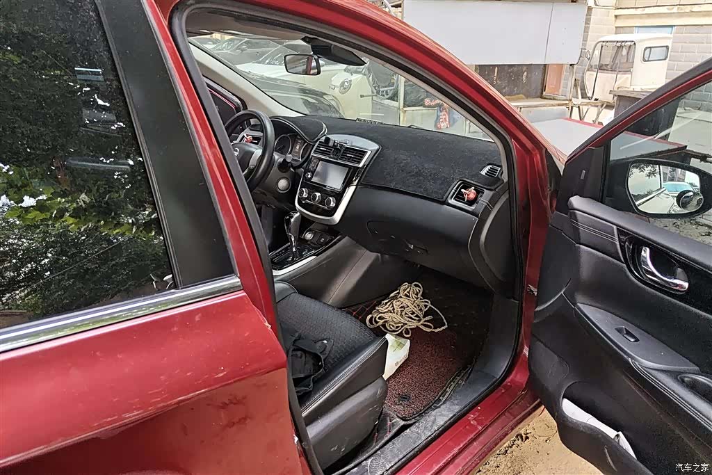 Nissan Tiida, 2017 8
