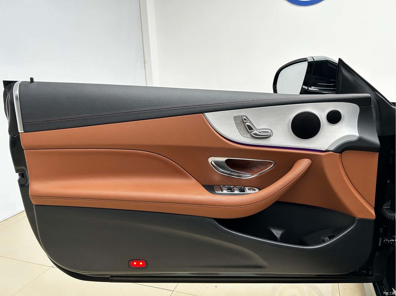 Mercedes-Benz E-Class, 2022 4