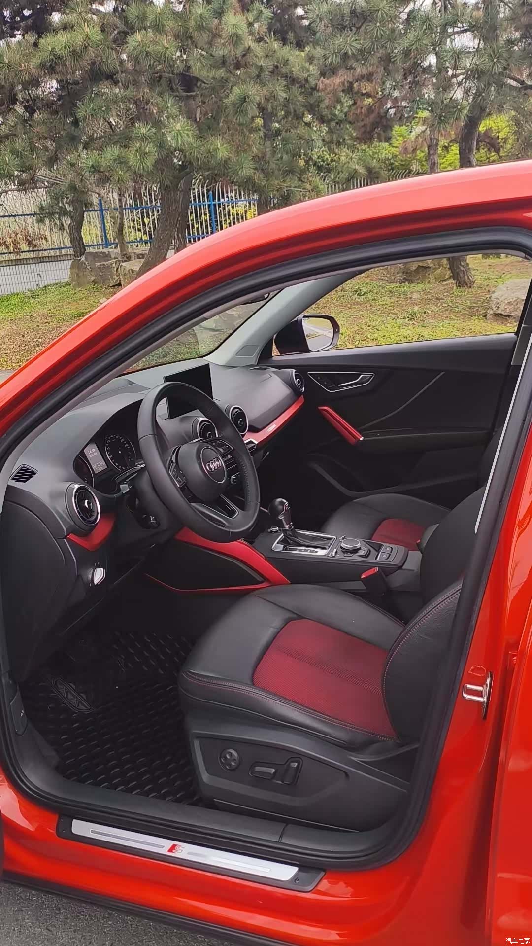 Audi Q2L, 2020 3