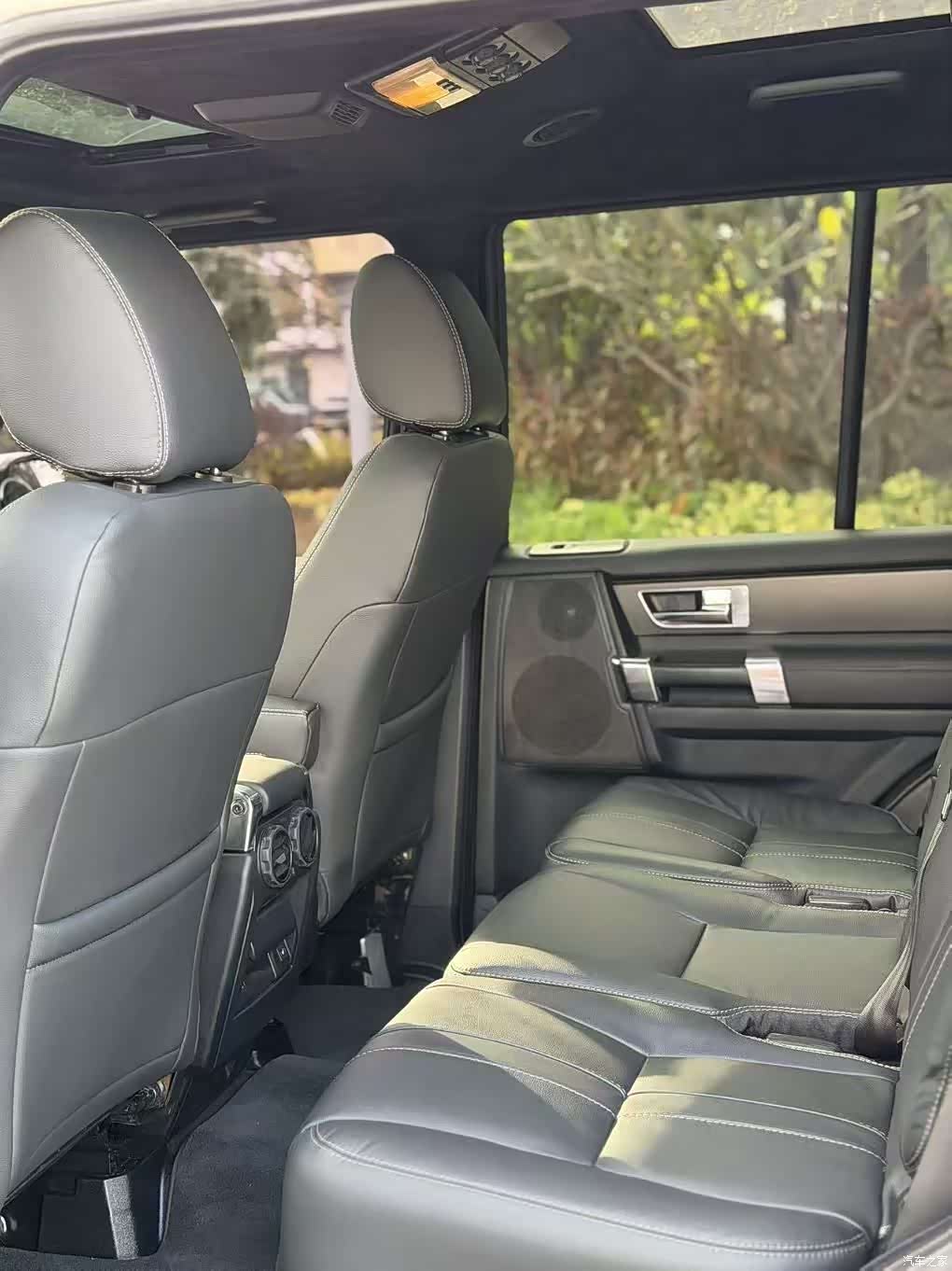 Land Rover Discovery, 2012 10