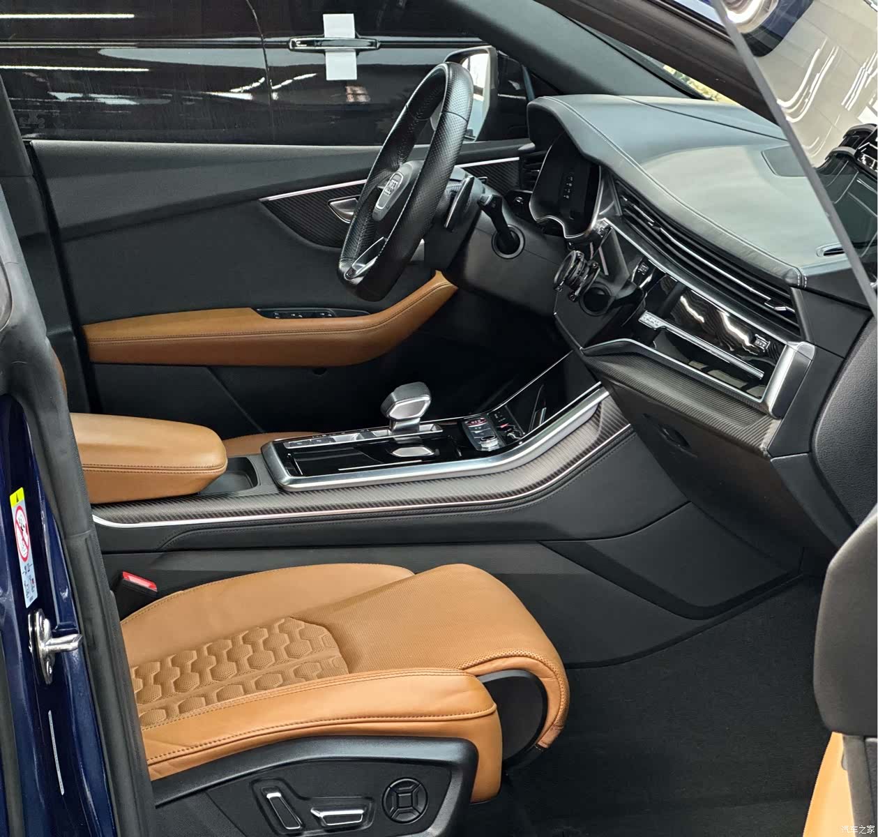 Audi Q8, 2021 6