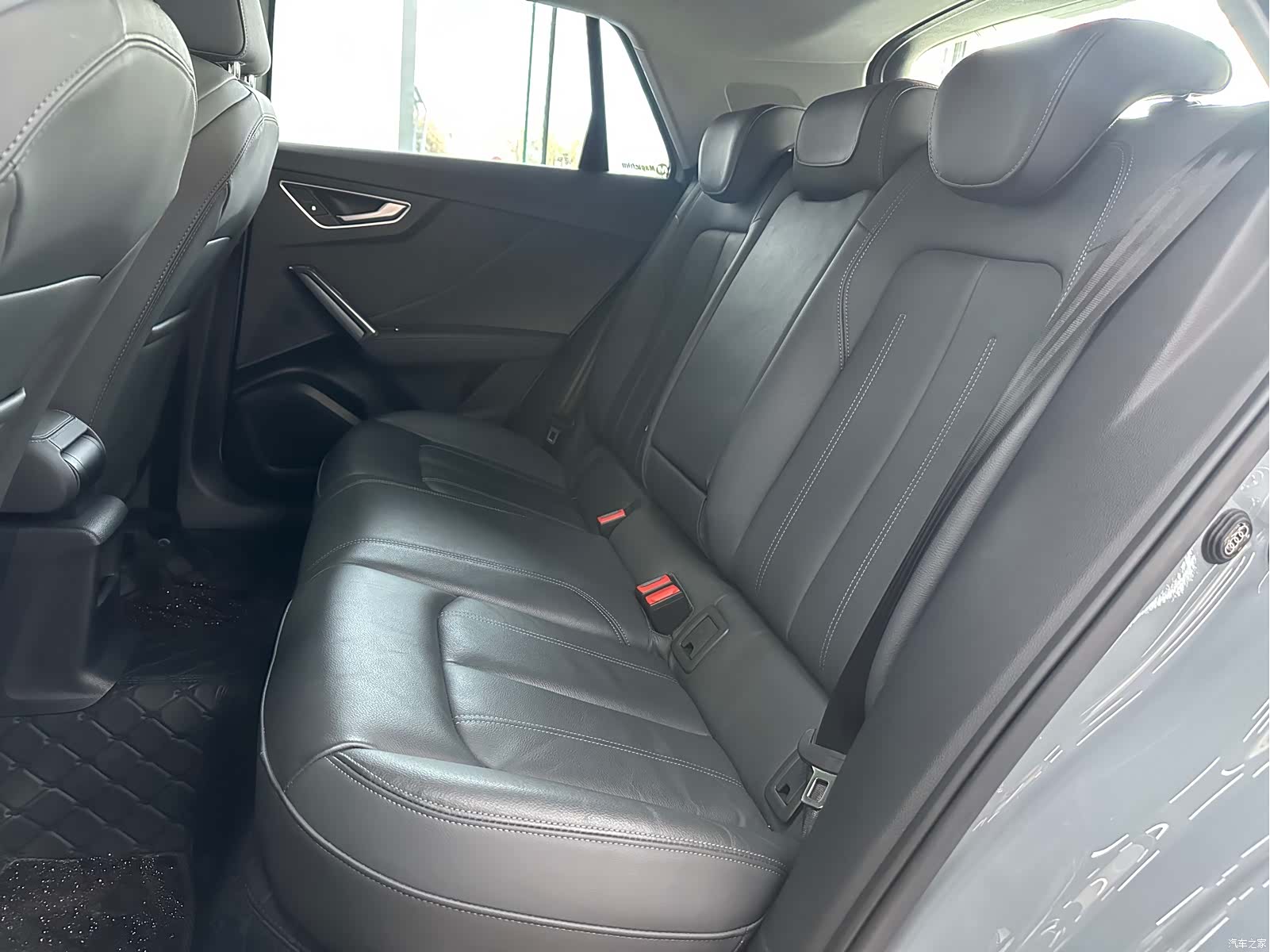 Audi Q2L, 2022 22
