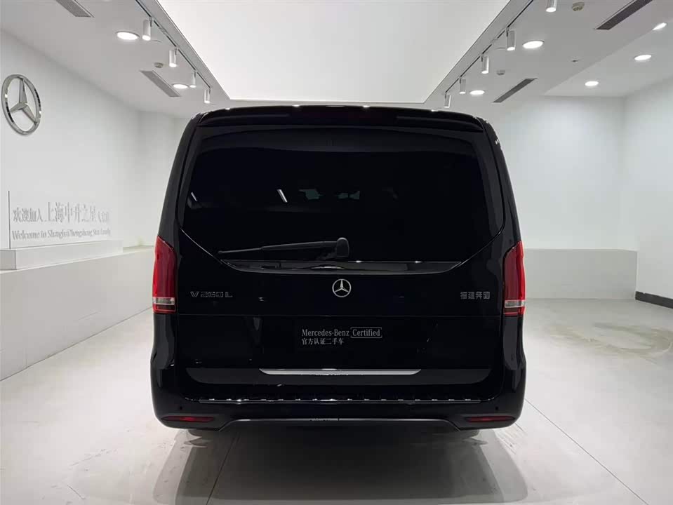 Mercedes-Benz V-class