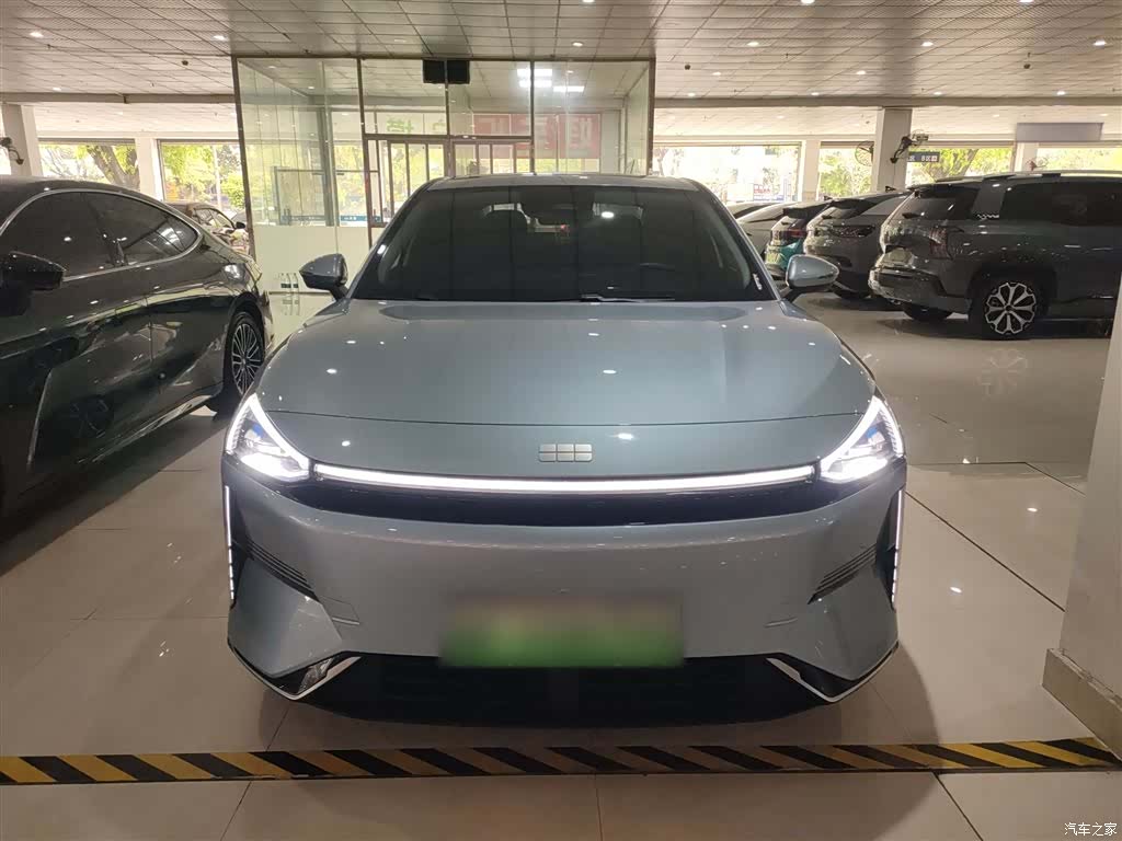 Geely Galaxy L6, 2025 3