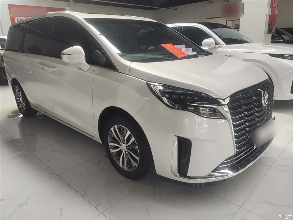 Buick GL8, 2024 4