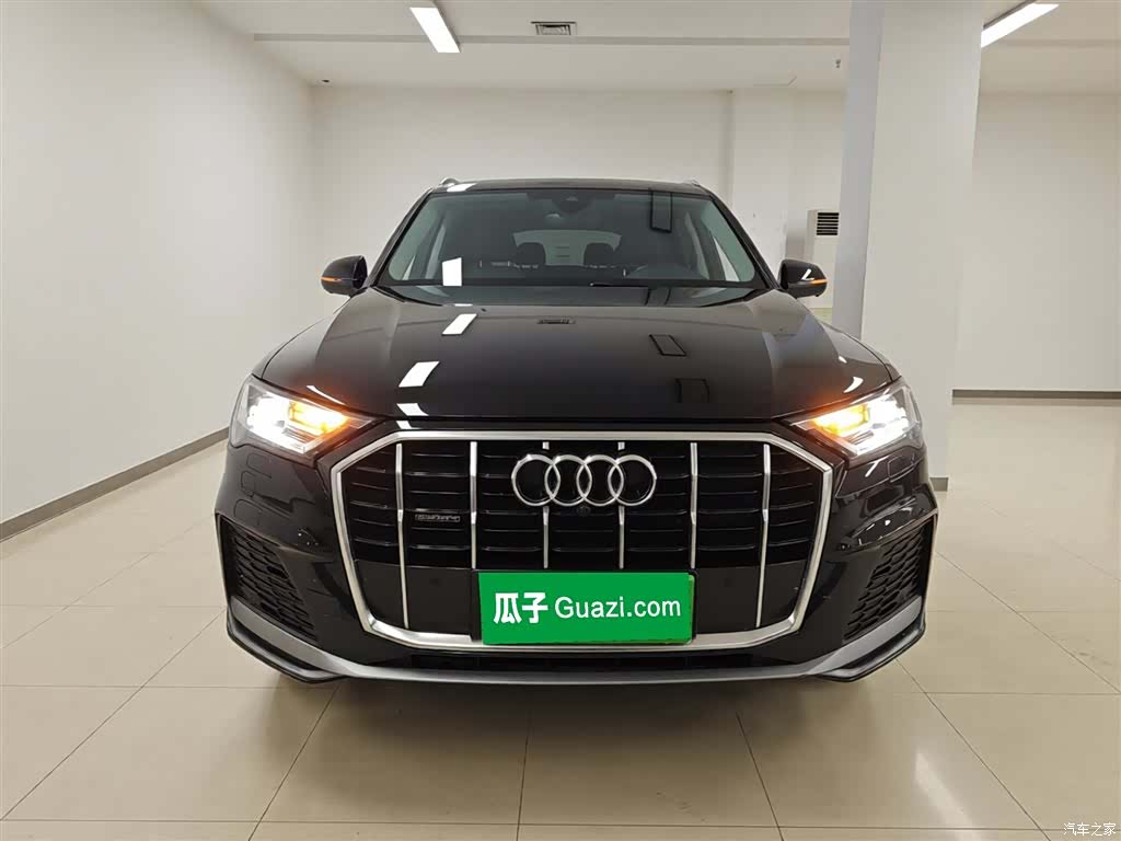 Audi Q7, 2023 3