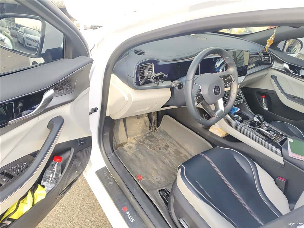 BYD Qin, 2022 14