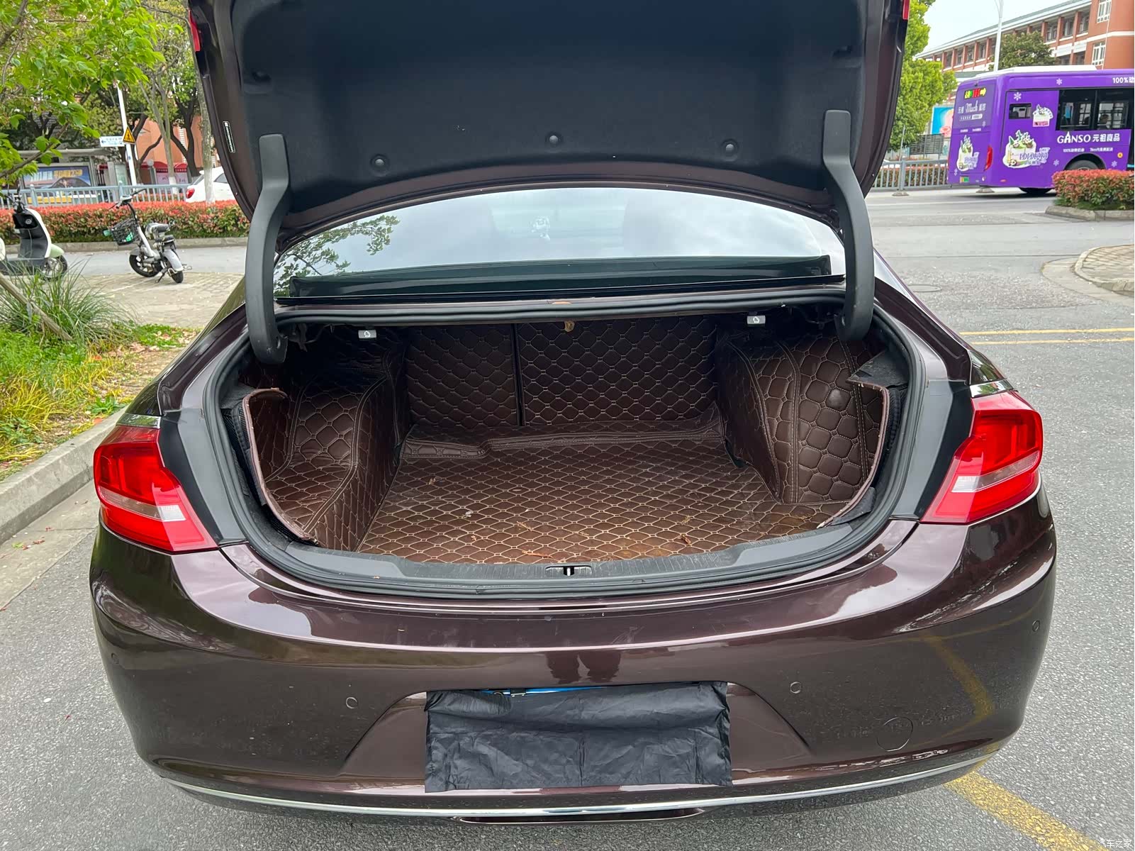 Buick LaCrosse, 2017 16
