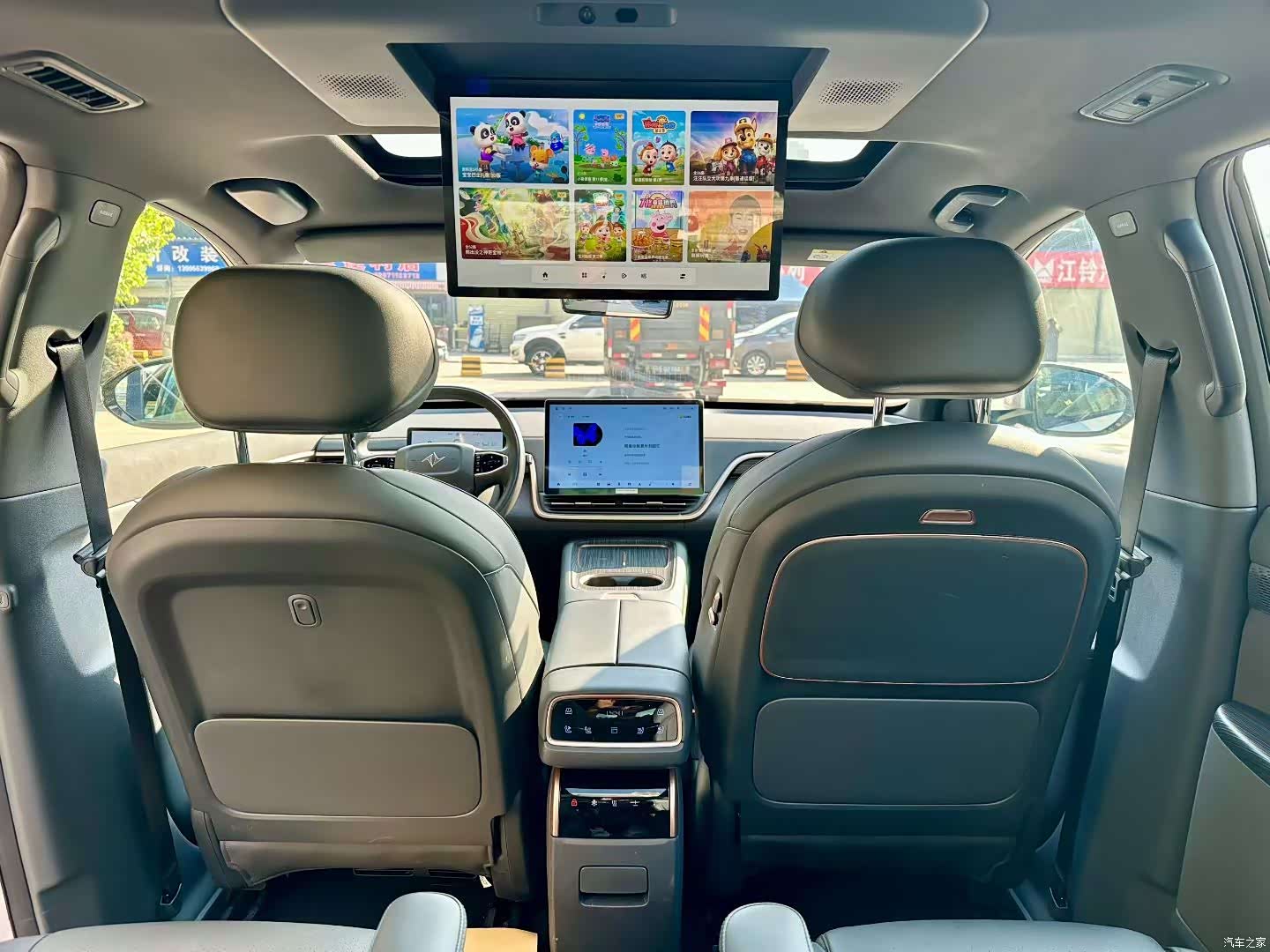 DongFeng eπ008, 2024 все фото
