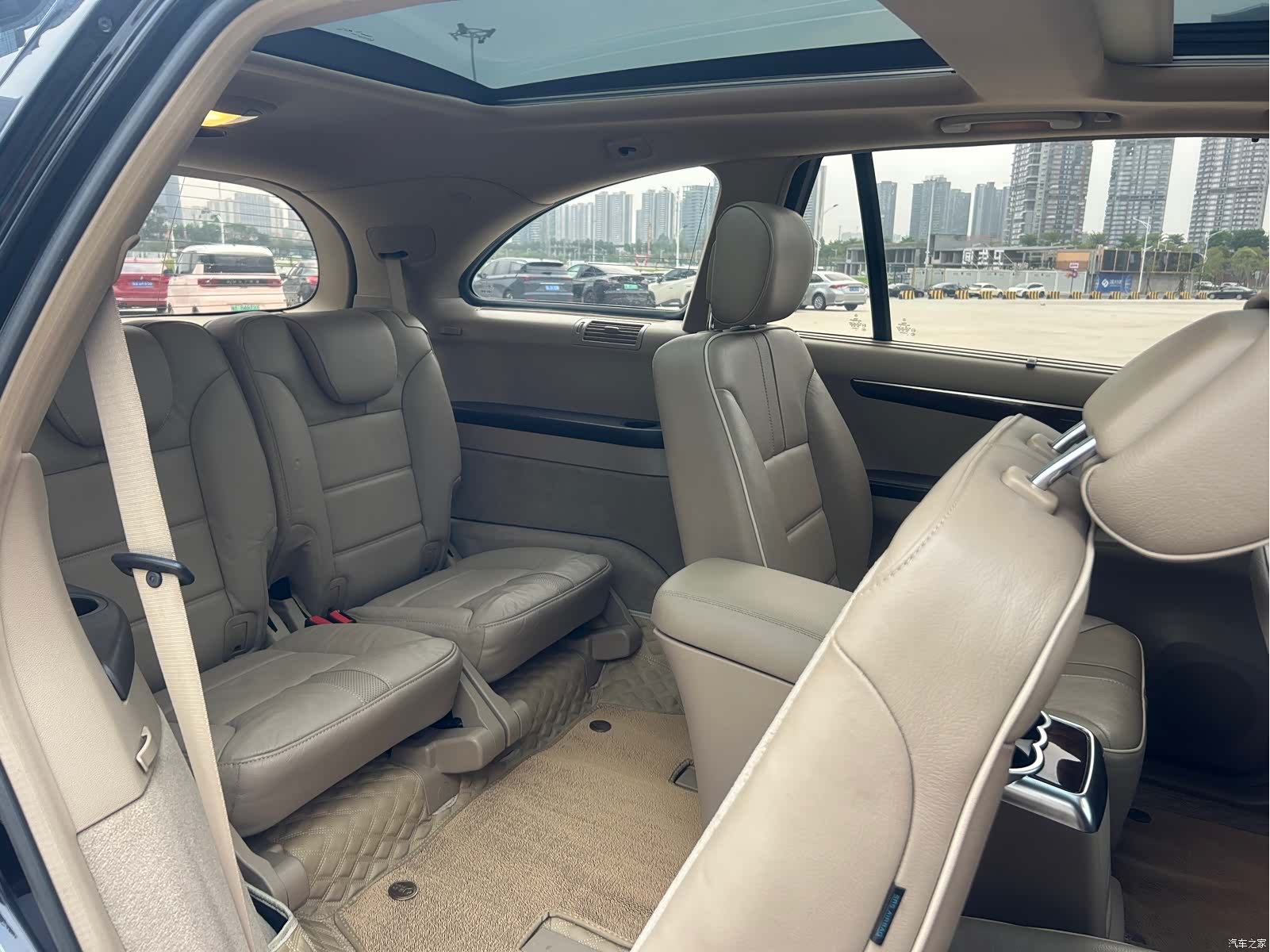Mercedes-Benz R-Class, 2012 12