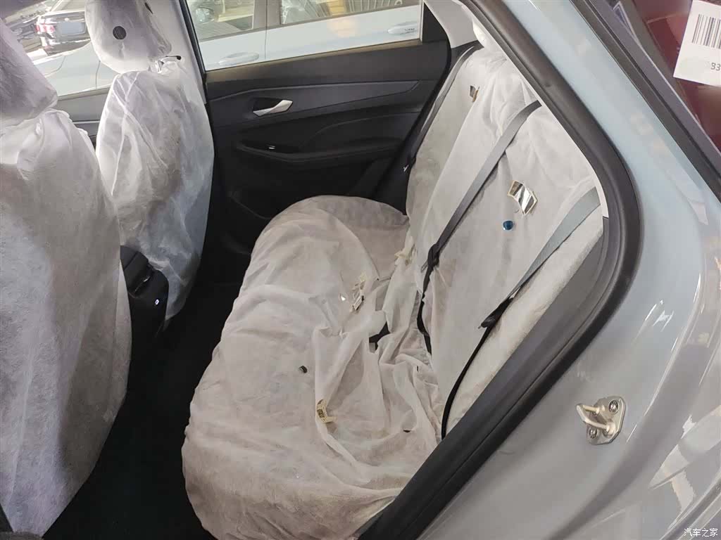 Geely Binray, 2026 17