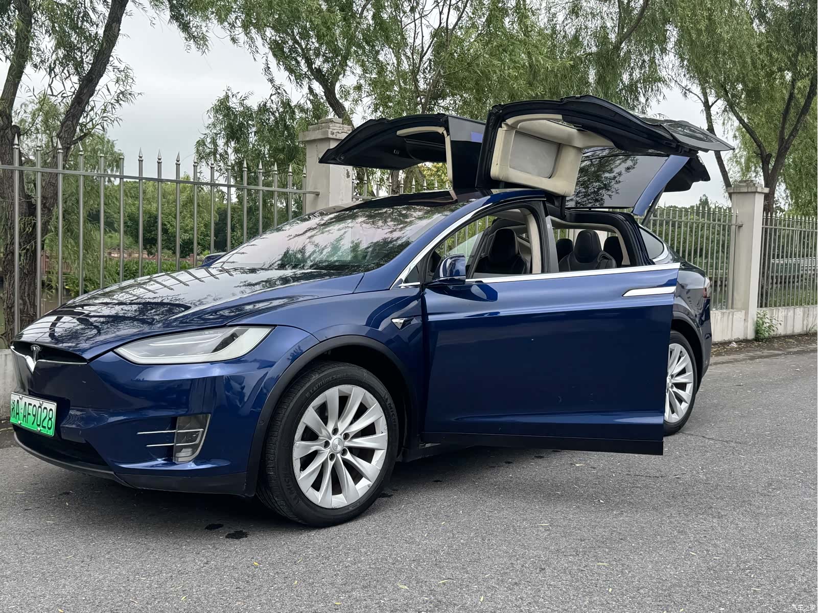 Tesla Model X, 2017 16